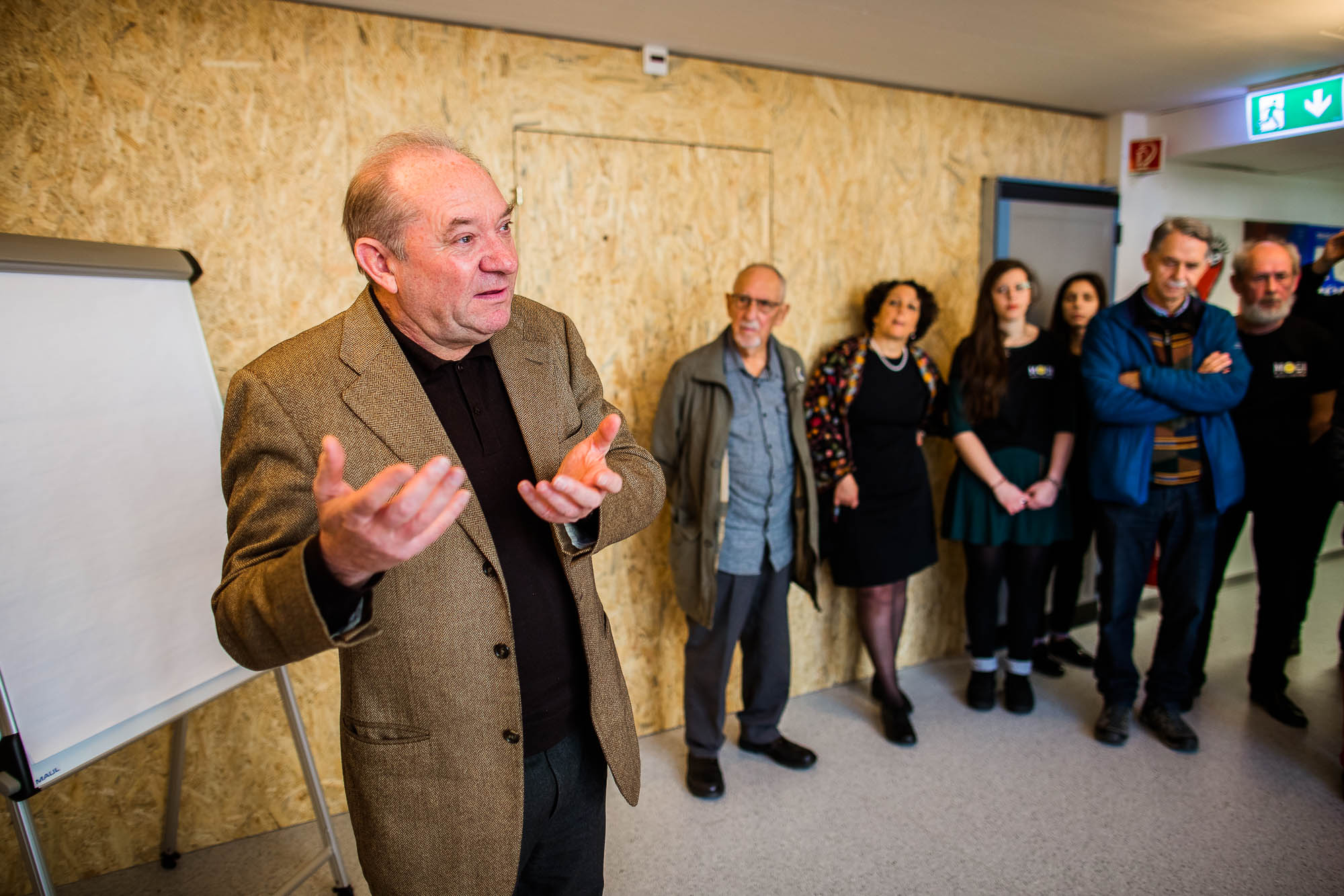 Export x3 1DX23093 Business 2020 Opening MOBI